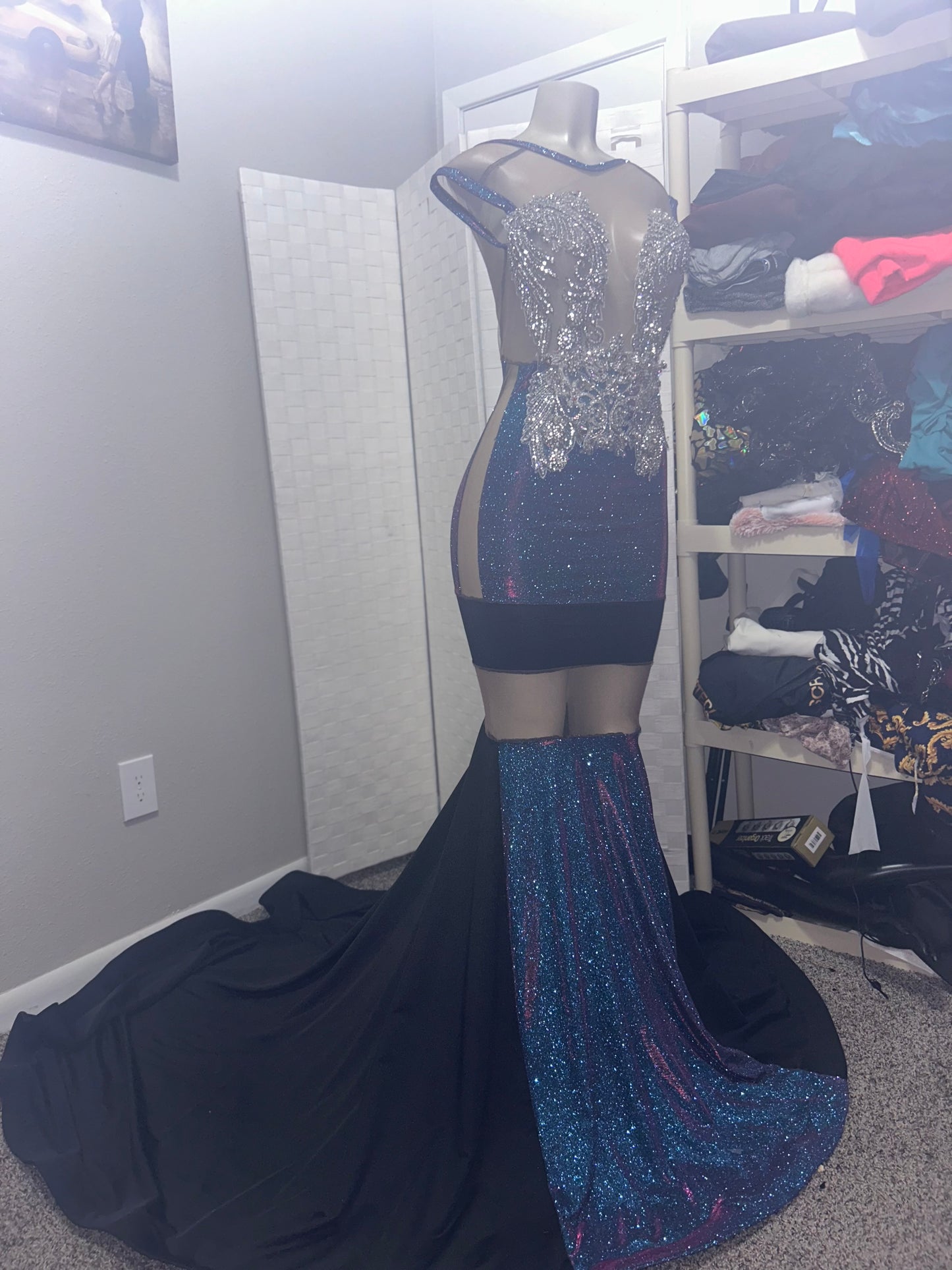 Custom Sleeveless Glitter Prom Gown (Mermaid)